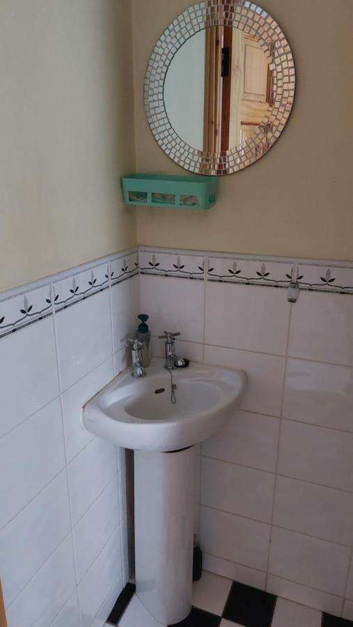 Small Single Room Letterkenny Εξωτερικό φωτογραφία